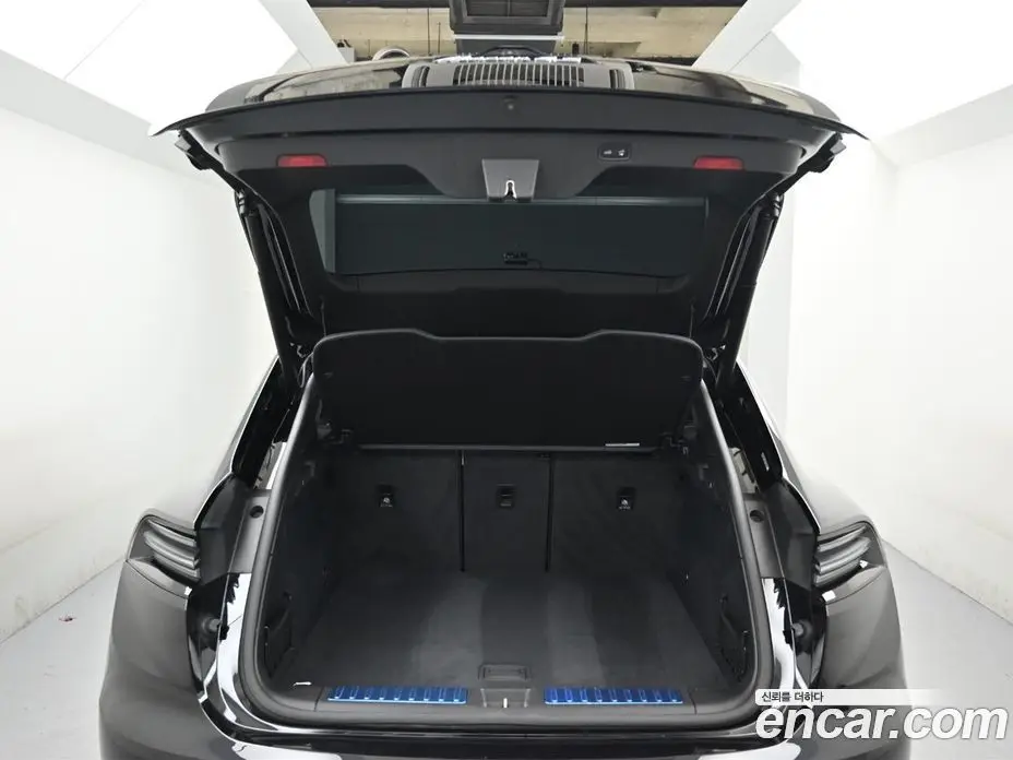 Porsche Macan 2025 автомат (гидро), фото 20 Porsche Macan 2025 автомат (гидро), фото 20