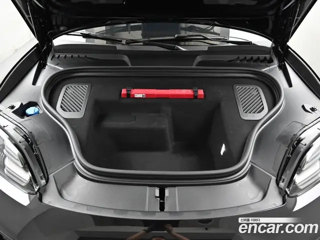 Porsche Macan 2025 автомат (гидро), миниатюра 6 Porsche Macan 2025 автомат (гидро), миниатюра 6