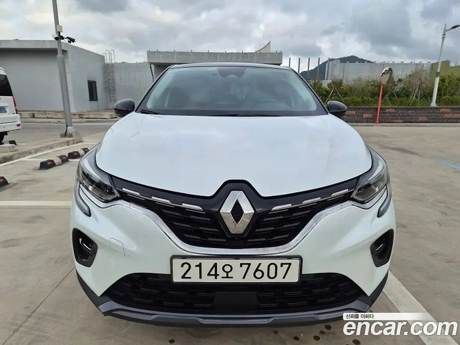 Renault (Samsung) Captur 2021 1.3 автомат (гидро), фото 6 Renault (Samsung) Captur 2021 1.3 автомат (гидро), фото 6