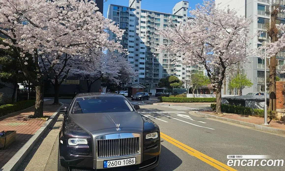 Rolls-Royce Ghost 2015 6.6 автомат (гидро), фото 6 Rolls-Royce Ghost 2015 6.6 автомат (гидро), фото 6