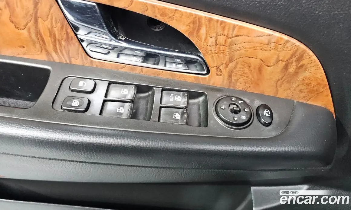 SsangYong Rexton 2016 2.2 автомат (гидро), фото 16 SsangYong Rexton 2016 2.2 автомат (гидро), фото 16