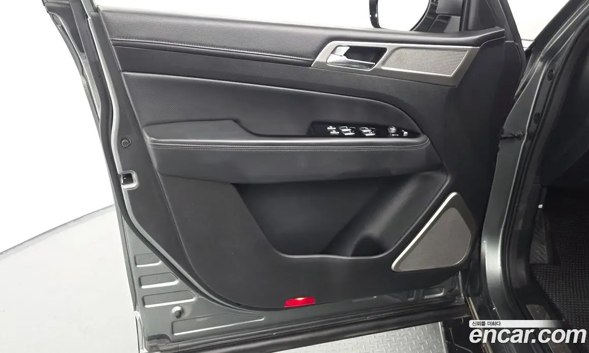 SsangYong Rexton 2019 2.2 автомат (гидро), фото 13 SsangYong Rexton 2019 2.2 автомат (гидро), фото 13