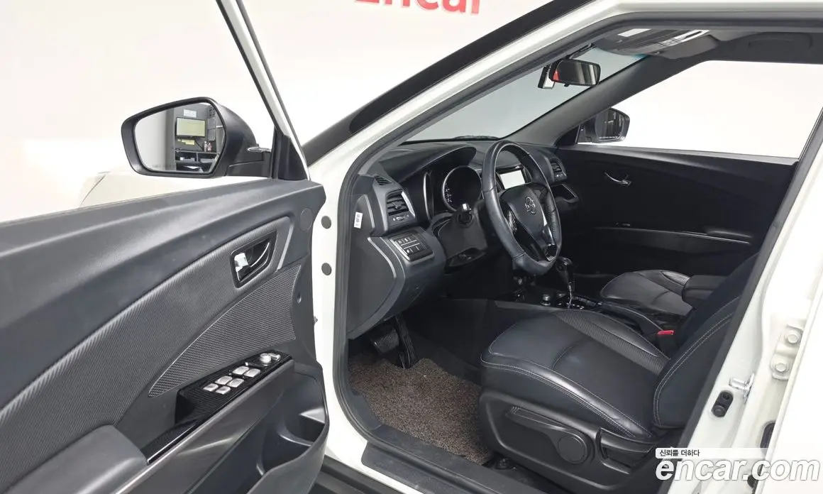 SsangYong TIBOLI 2017 1.6 автомат (гидро), фото 12