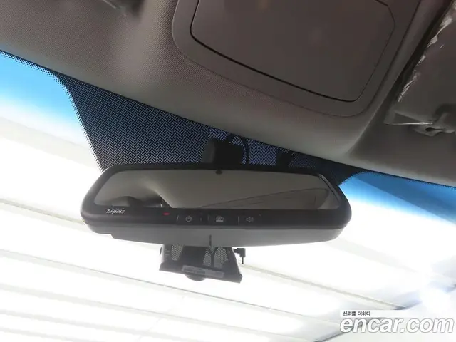 SsangYong TIBOLI 2018 1.6 автомат (гидро), миниатюра 12