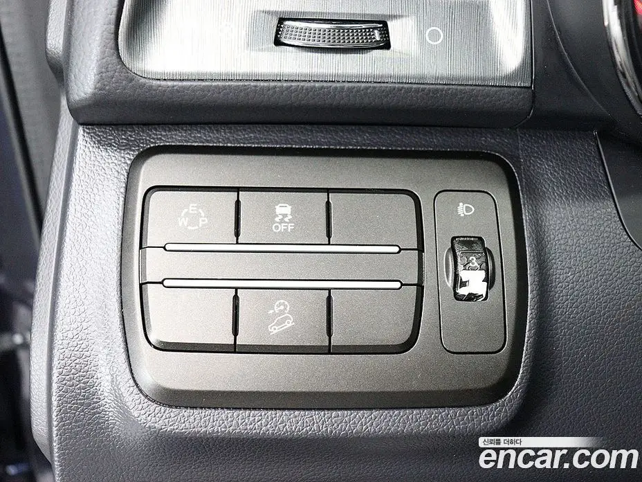 SsangYong TIBOLI 2019 1.6 автомат (гидро), фото 12 SsangYong TIBOLI 2019 1.6 автомат (гидро), фото 12