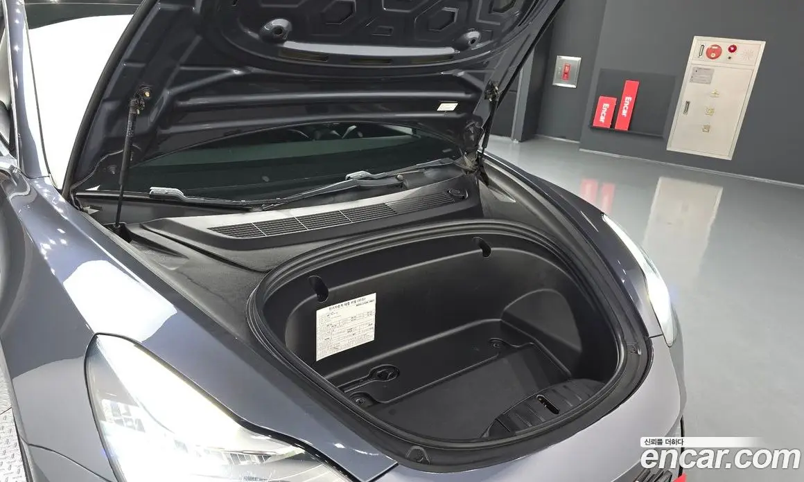 Tesla Model 3 2020 0.3 автомат (гидро), фото 6 Tesla Model 3 2020 0.3 автомат (гидро), фото 6