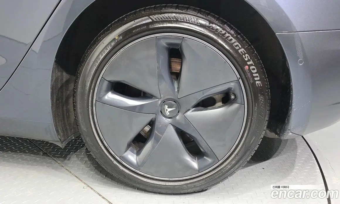 Tesla Model 3 2020 0.3 автомат (гидро), фото 7 Tesla Model 3 2020 0.3 автомат (гидро), фото 7