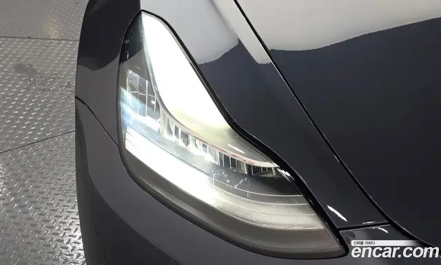 Tesla Model 3 2020 0.3 автомат (гидро), миниатюра 8 Tesla Model 3 2020 0.3 автомат (гидро), миниатюра 8