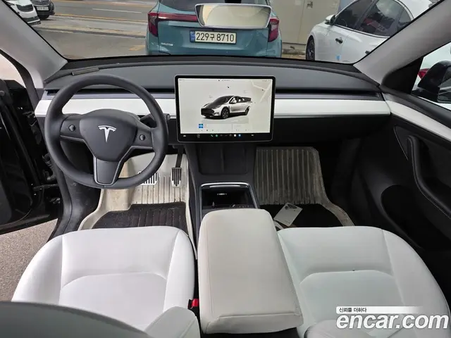 Tesla Model Y 2024 0.2 автомат (гидро), миниатюра 7 Tesla Model Y 2024 0.2 автомат (гидро), миниатюра 7