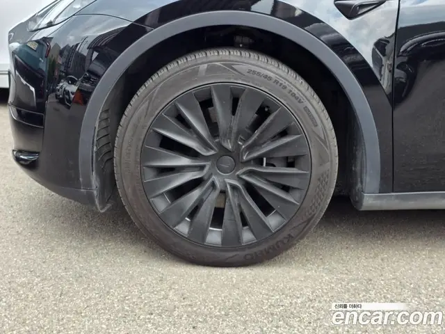 Tesla Model Y 2024 0.2 автомат (гидро), миниатюра 8 Tesla Model Y 2024 0.2 автомат (гидро), миниатюра 8