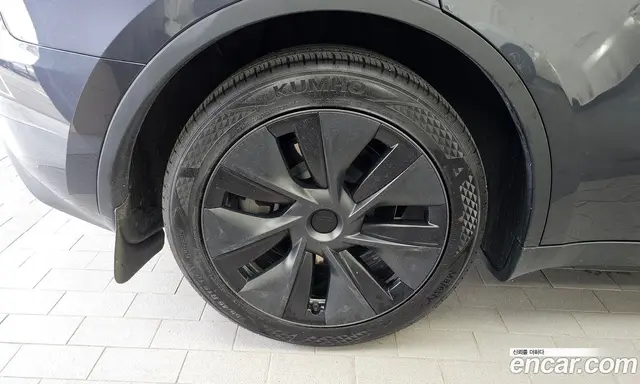 Tesla Model Y 2025 0.2 автомат (гидро), миниатюра 5 Tesla Model Y 2025 0.2 автомат (гидро), миниатюра 5