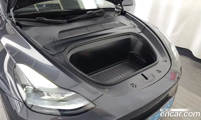 Tesla Model Y 2025 0.2 автомат (гидро), миниатюра 6 Tesla Model Y 2025 0.2 автомат (гидро), миниатюра 6