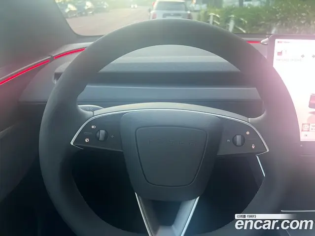 Tesla Model Y 2026 автомат (гидро), миниатюра 8