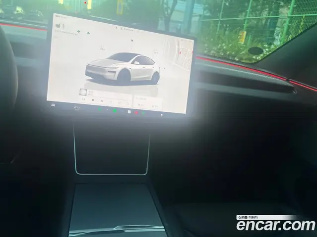 Tesla Model Y 2026 автомат (гидро), миниатюра 10