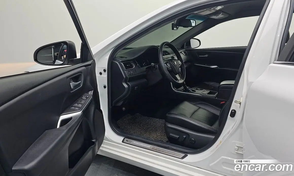 Toyota Camry 2017 2.5 автомат (гидро), фото 12 Toyota Camry 2017 2.5 автомат (гидро), фото 12