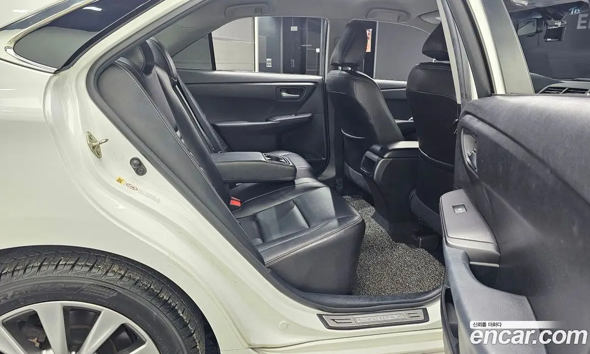 Toyota Camry 2017 2.5 автомат (гидро), фото 17 Toyota Camry 2017 2.5 автомат (гидро), фото 17