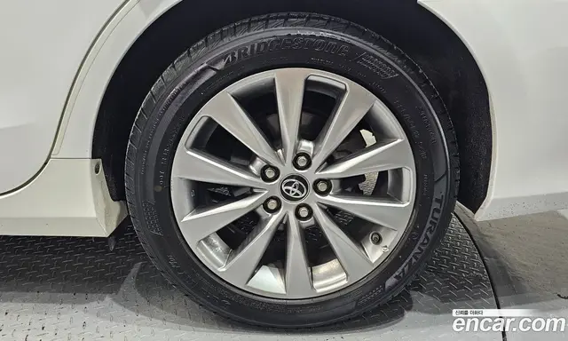 Toyota Camry 2017 2.5 автомат (гидро), миниатюра 6 Toyota Camry 2017 2.5 автомат (гидро), миниатюра 6