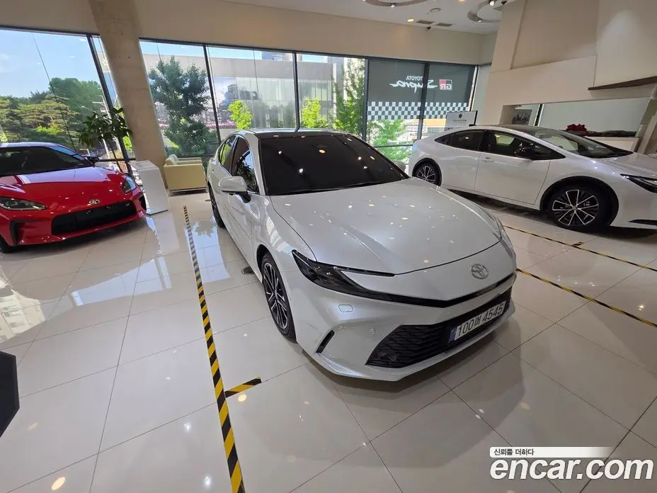 Toyota Camry 2026 2.5 автомат (гидро), фото 1 Toyota Camry 2026 2.5 автомат (гидро), фото 1