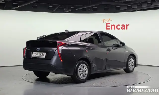 Toyota Prius 2016 1.8 автомат (гидро), миниатюра 2 Toyota Prius 2016 1.8 автомат (гидро), миниатюра 2