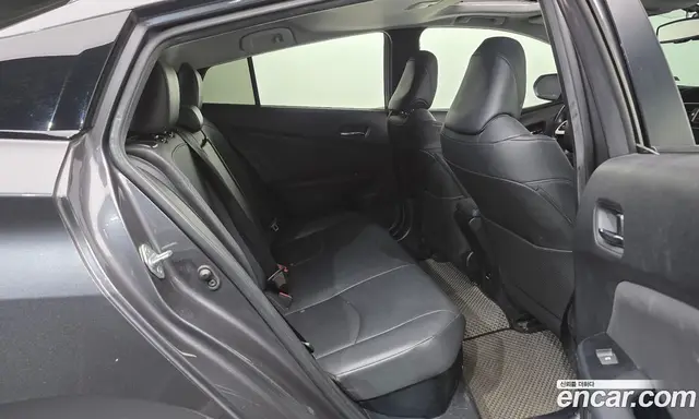Toyota Prius 2016 1.8 автомат (гидро), миниатюра 11 Toyota Prius 2016 1.8 автомат (гидро), миниатюра 11
