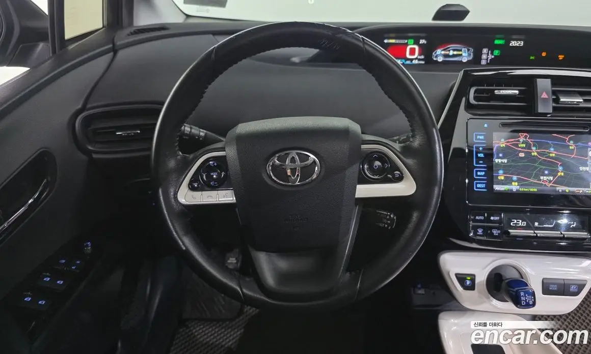 Toyota Prius 2016 1.8 автомат (гидро), фото 13 Toyota Prius 2016 1.8 автомат (гидро), фото 13
