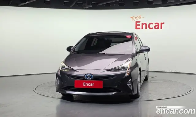 Toyota Prius 2016 1.8 автомат (гидро), миниатюра 3 Toyota Prius 2016 1.8 автомат (гидро), миниатюра 3