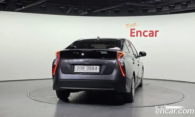 Toyota Prius 2016 1.8 автомат (гидро), миниатюра 4 Toyota Prius 2016 1.8 автомат (гидро), миниатюра 4