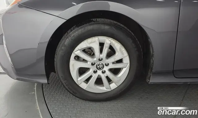 Toyota Prius 2016 1.8 автомат (гидро), миниатюра 5 Toyota Prius 2016 1.8 автомат (гидро), миниатюра 5