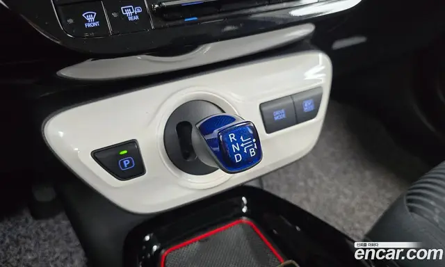 Toyota Prius 2018 1.8 автомат (гидро), миниатюра 12