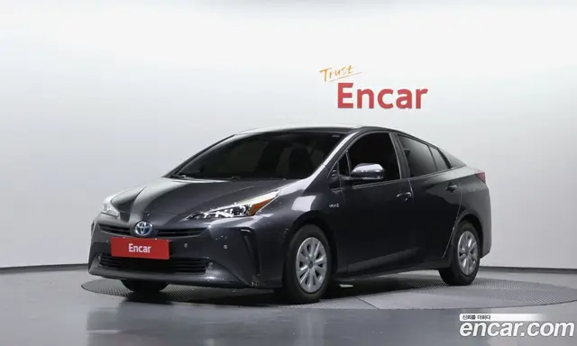 Toyota Prius 2019 1.8 автомат (гидро), миниатюра 1 Toyota Prius 2019 1.8 автомат (гидро), миниатюра 1
