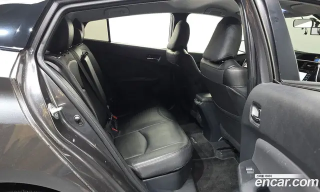 Toyota Prius 2019 1.8 автомат (гидро), миниатюра 12