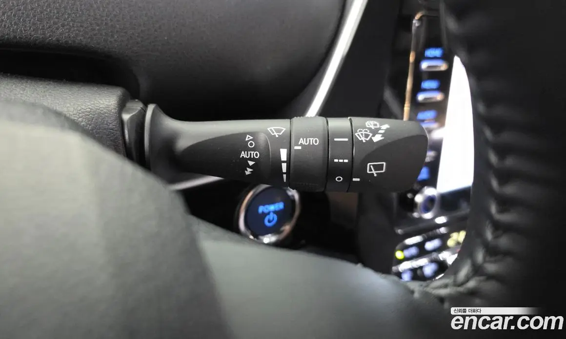 Toyota Prius 2019 1.8 автомат (гидро), фото 17 Toyota Prius 2019 1.8 автомат (гидро), фото 17