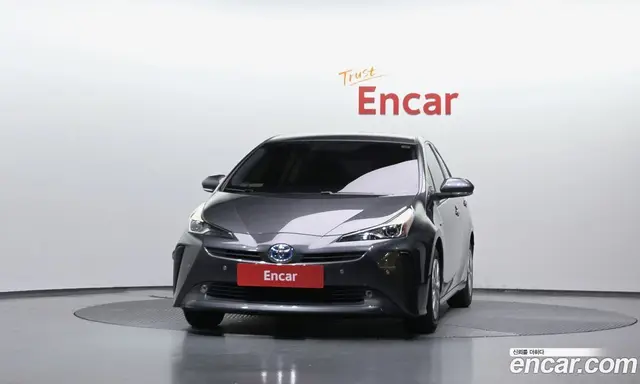 Toyota Prius 2019 1.8 автомат (гидро), миниатюра 3 Toyota Prius 2019 1.8 автомат (гидро), миниатюра 3