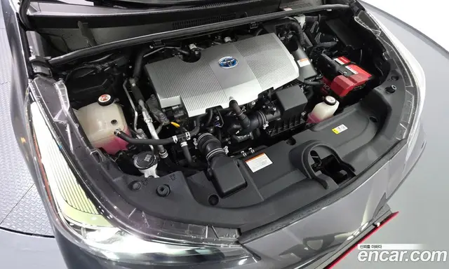 Toyota Prius 2019 1.8 автомат (гидро), миниатюра 6 Toyota Prius 2019 1.8 автомат (гидро), миниатюра 6