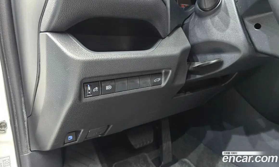 Toyota RAV4 2022 2.5 автомат (гидро), фото 14 Toyota RAV4 2022 2.5 автомат (гидро), фото 14