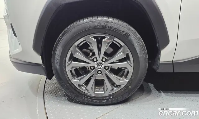 Toyota RAV4 2022 2.5 автомат (гидро), миниатюра 5 Toyota RAV4 2022 2.5 автомат (гидро), миниатюра 5