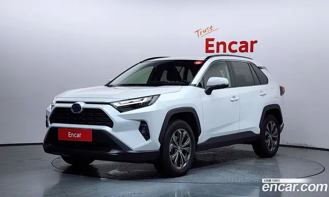 Toyota RAV4 2024 2.5 автомат (гидро), миниатюра 1 Toyota RAV4 2024 2.5 автомат (гидро), миниатюра 1