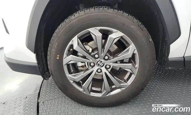 Toyota RAV4 2024 2.5 автомат (гидро), миниатюра 5 Toyota RAV4 2024 2.5 автомат (гидро), миниатюра 5