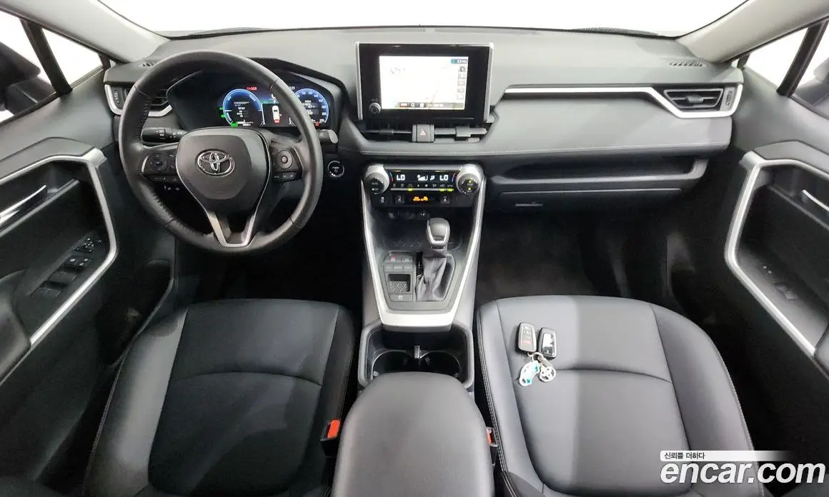 Toyota RAV4 2024 2.5 автомат (гидро), фото 10 Toyota RAV4 2024 2.5 автомат (гидро), фото 10