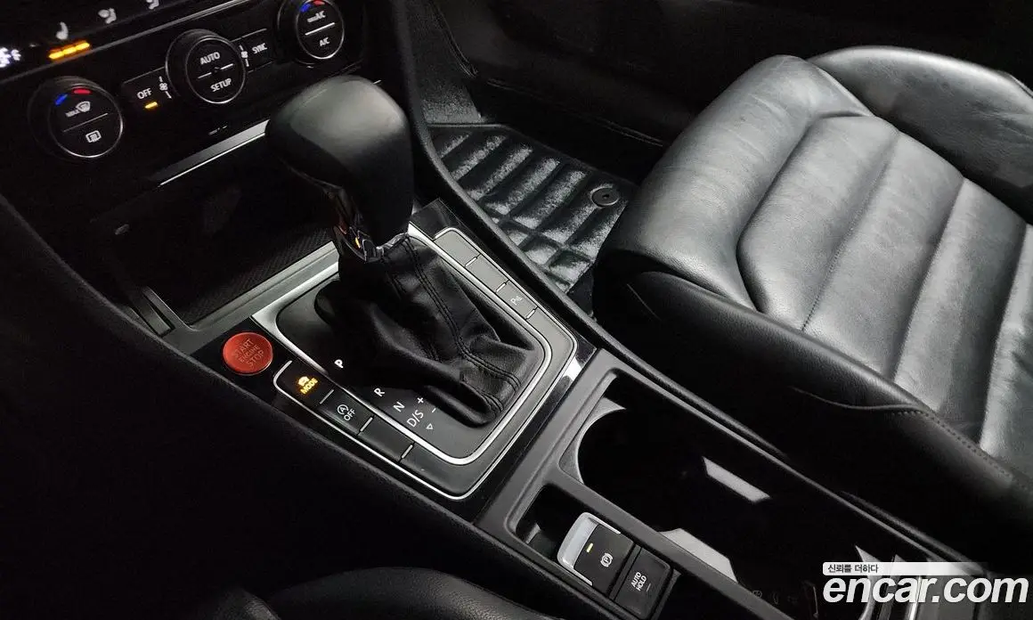 Volkswagen Golf 2013 2.0 автомат (гидро), фото 9