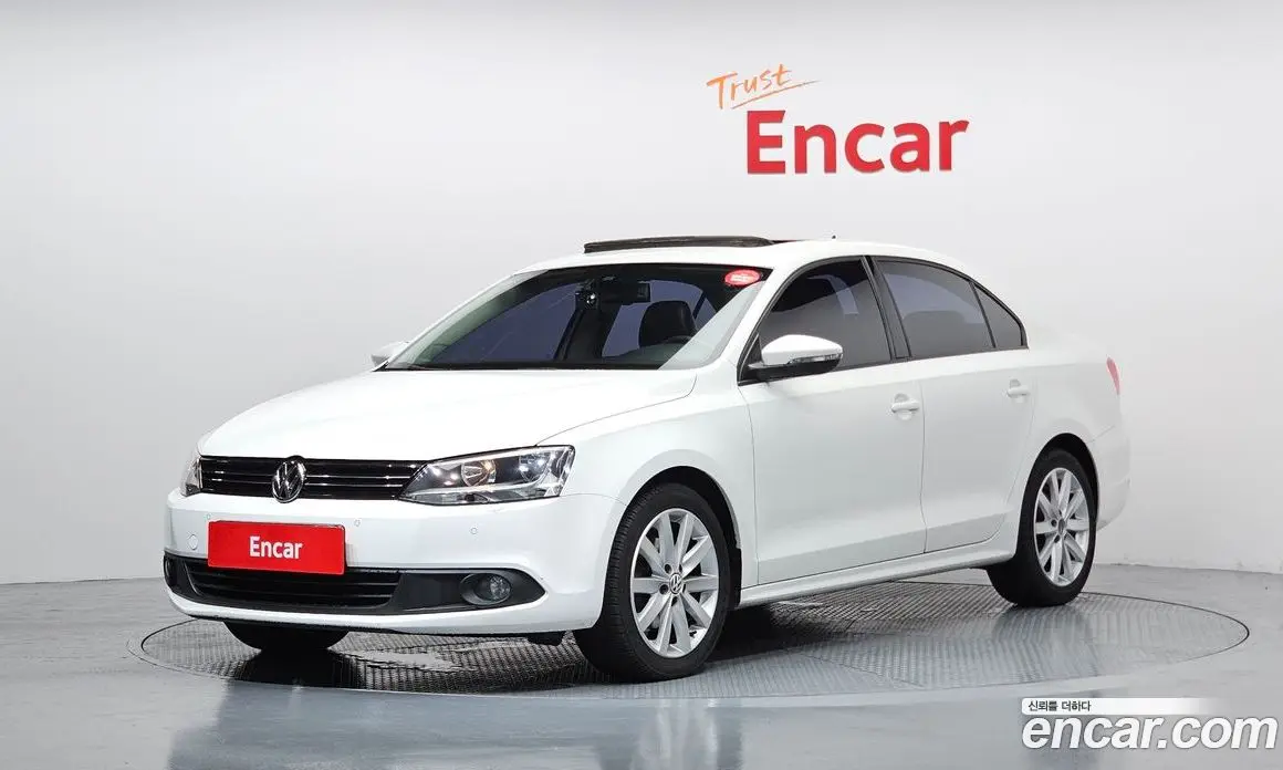 Volkswagen Jetta 2012 2.0 автомат (гидро), фото 1 Volkswagen Jetta 2012 2.0 автомат (гидро), фото 1