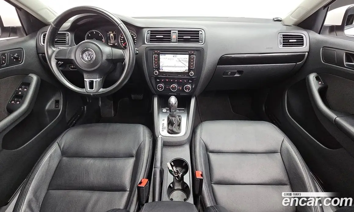 Volkswagen Jetta 2012 2.0 автомат (гидро), фото 7 Volkswagen Jetta 2012 2.0 автомат (гидро), фото 7