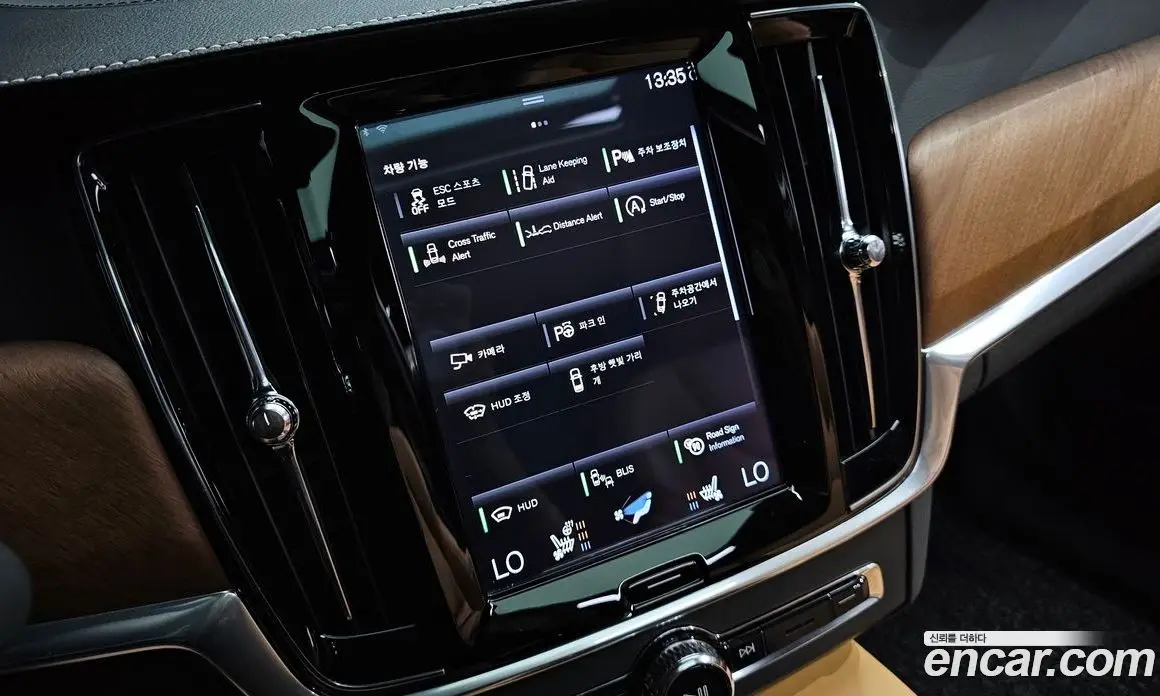Volvo S90 2018 2.0 автомат (гидро), фото 17 Volvo S90 2018 2.0 автомат (гидро), фото 17