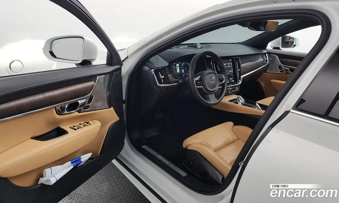 Volvo S90 2021 2.0 автомат (гидро), фото 10 Volvo S90 2021 2.0 автомат (гидро), фото 10