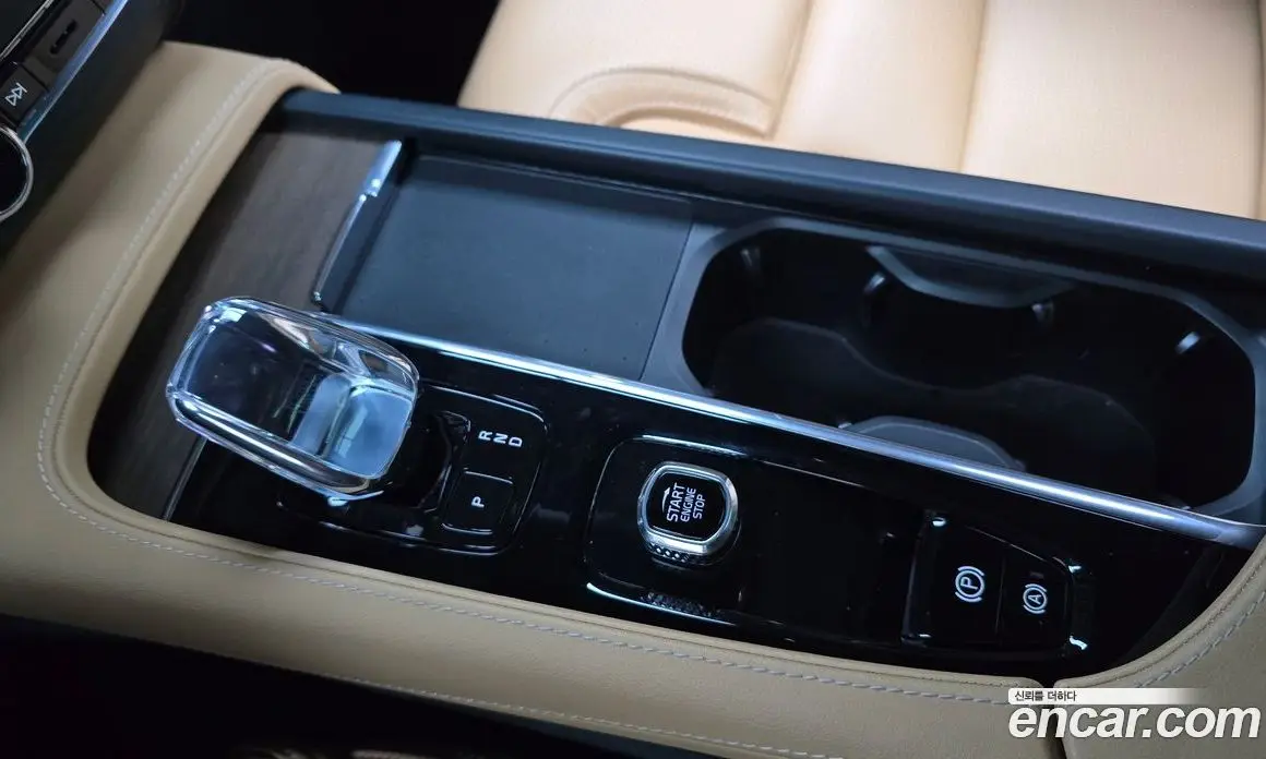 Volvo S90 2022 2.0 автомат (гидро), фото 12 Volvo S90 2022 2.0 автомат (гидро), фото 12
