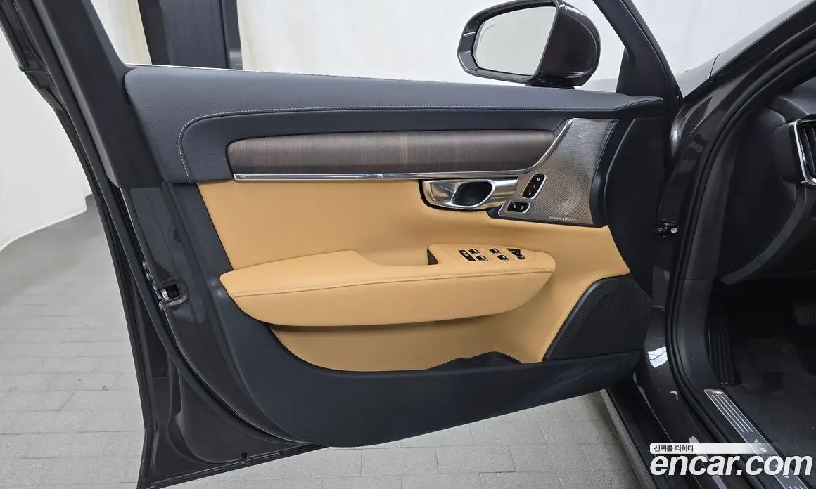 Volvo S90 2022 2.0 автомат (гидро), фото 14 Volvo S90 2022 2.0 автомат (гидро), фото 14