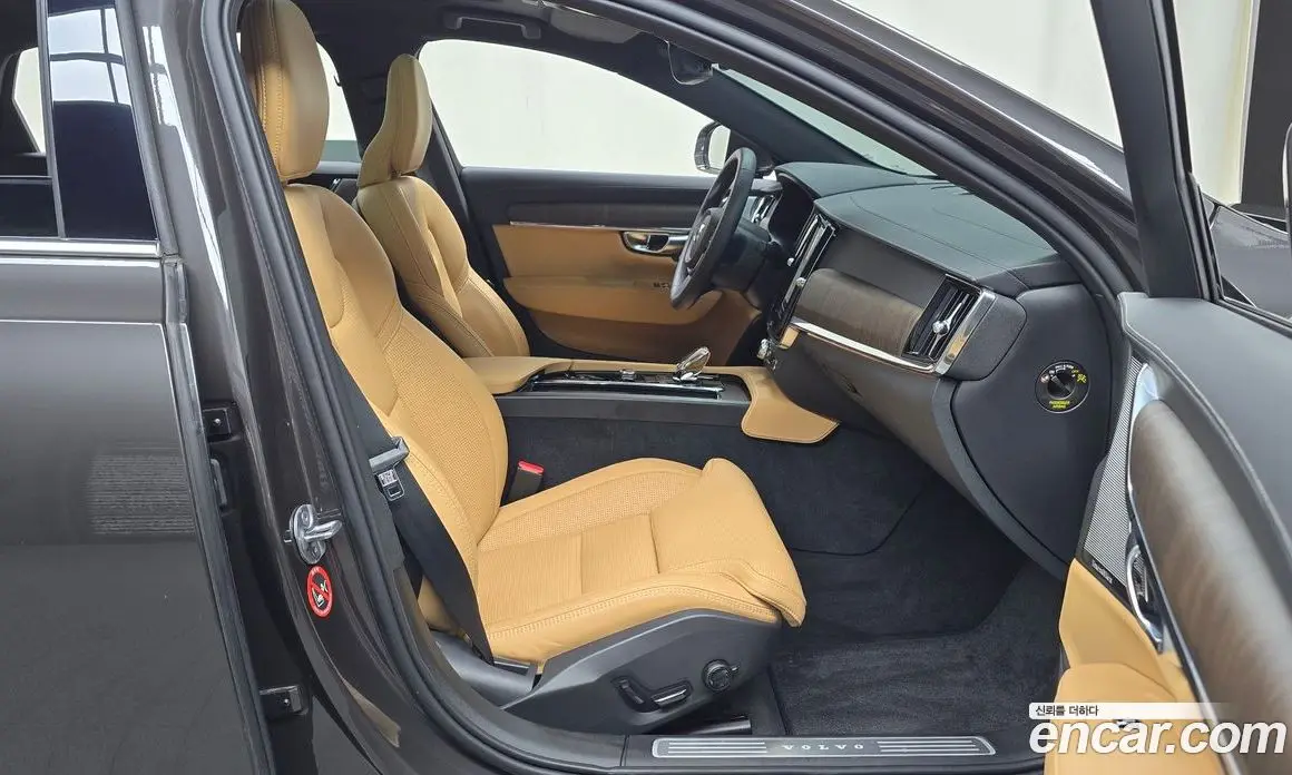Volvo S90 2022 2.0 автомат (гидро), фото 16 Volvo S90 2022 2.0 автомат (гидро), фото 16