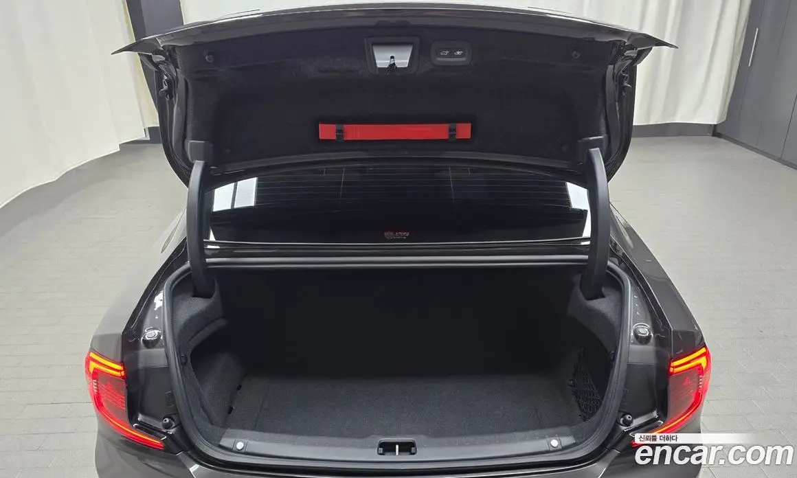 Volvo S90 2022 2.0 автомат (гидро), фото 31 Volvo S90 2022 2.0 автомат (гидро), фото 31