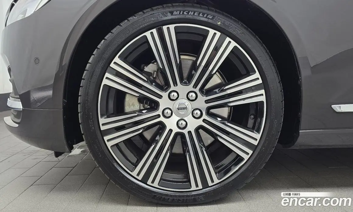 Volvo S90 2022 2.0 автомат (гидро), фото 5 Volvo S90 2022 2.0 автомат (гидро), фото 5