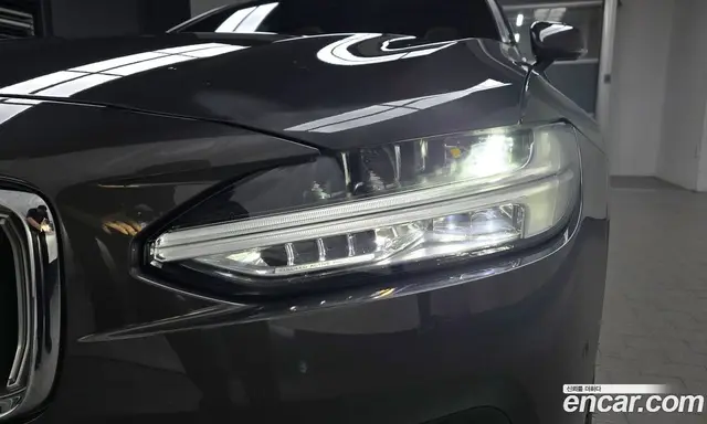 Volvo S90 2022 2.0 автомат (гидро), миниатюра 8 Volvo S90 2022 2.0 автомат (гидро), миниатюра 8